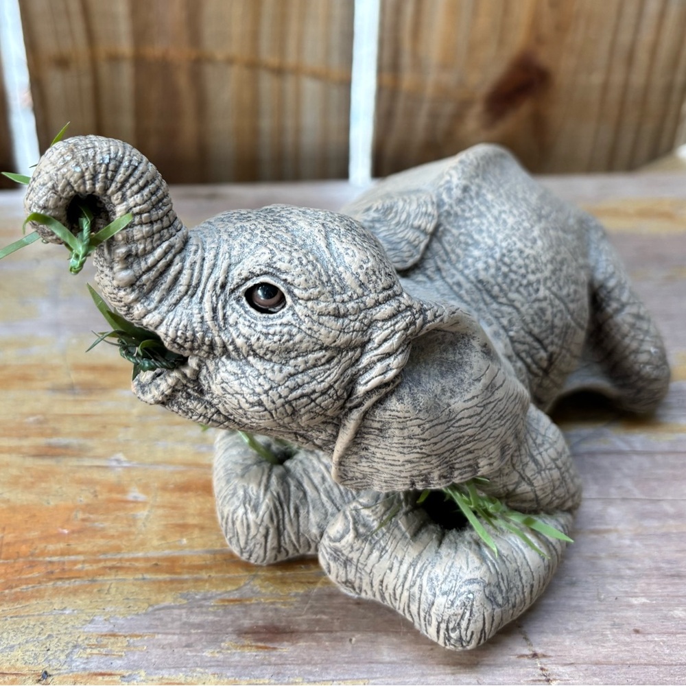 The Herd Plenty Elephant Figurine by Marty Sculpture Inc 6 1/4”L - Picture 6 of 9